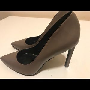 Nine West Pumps Size 9